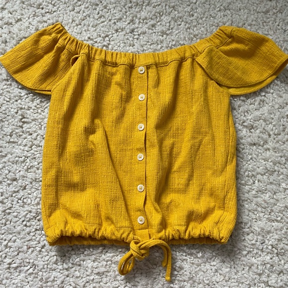Texture & Thread Madewell Yellow Off The Shoulder Top - Picture 5 of 5